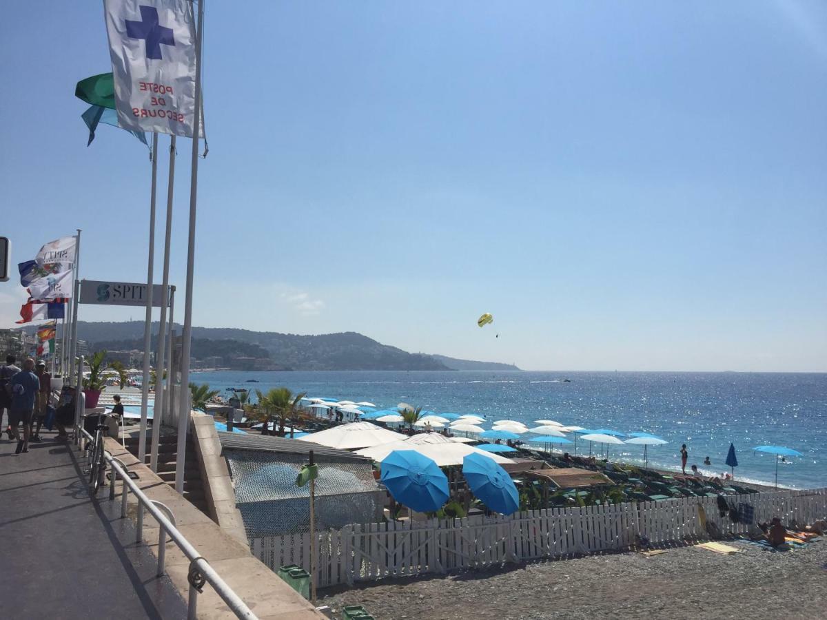 Apartment Beachfront Promenade Des