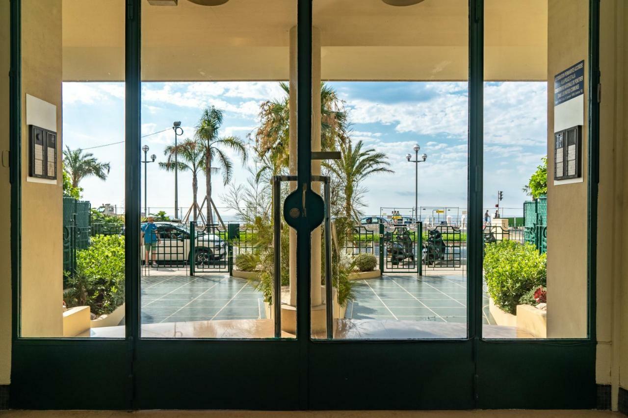 Beachfront Promenade Des Apartment Nizza